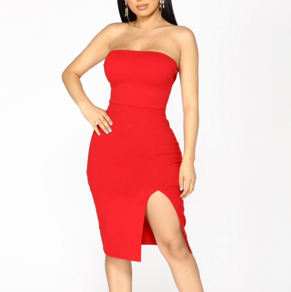 NWT Fashion Nova Dress, red color, large size